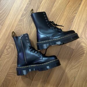 Dr. Martens Jadon Hi Platform Smooth Polished Black Leather Boots Women's Size 9